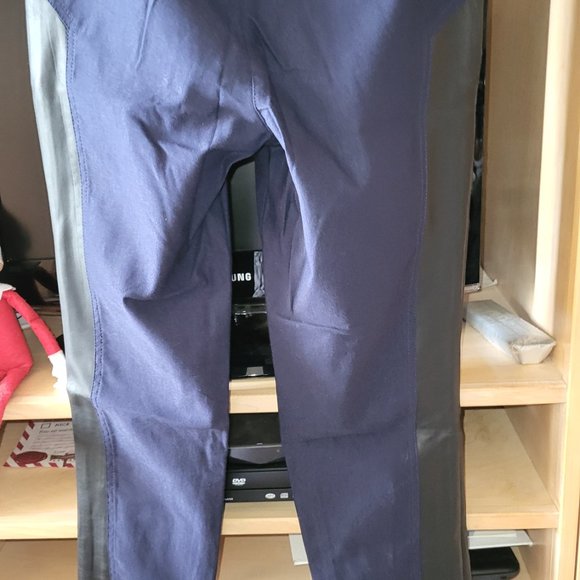 Pants - Picture 4 of 4